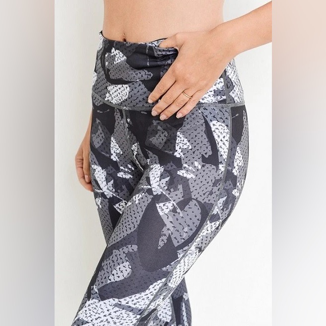 Brand New Mono B Print Leggings